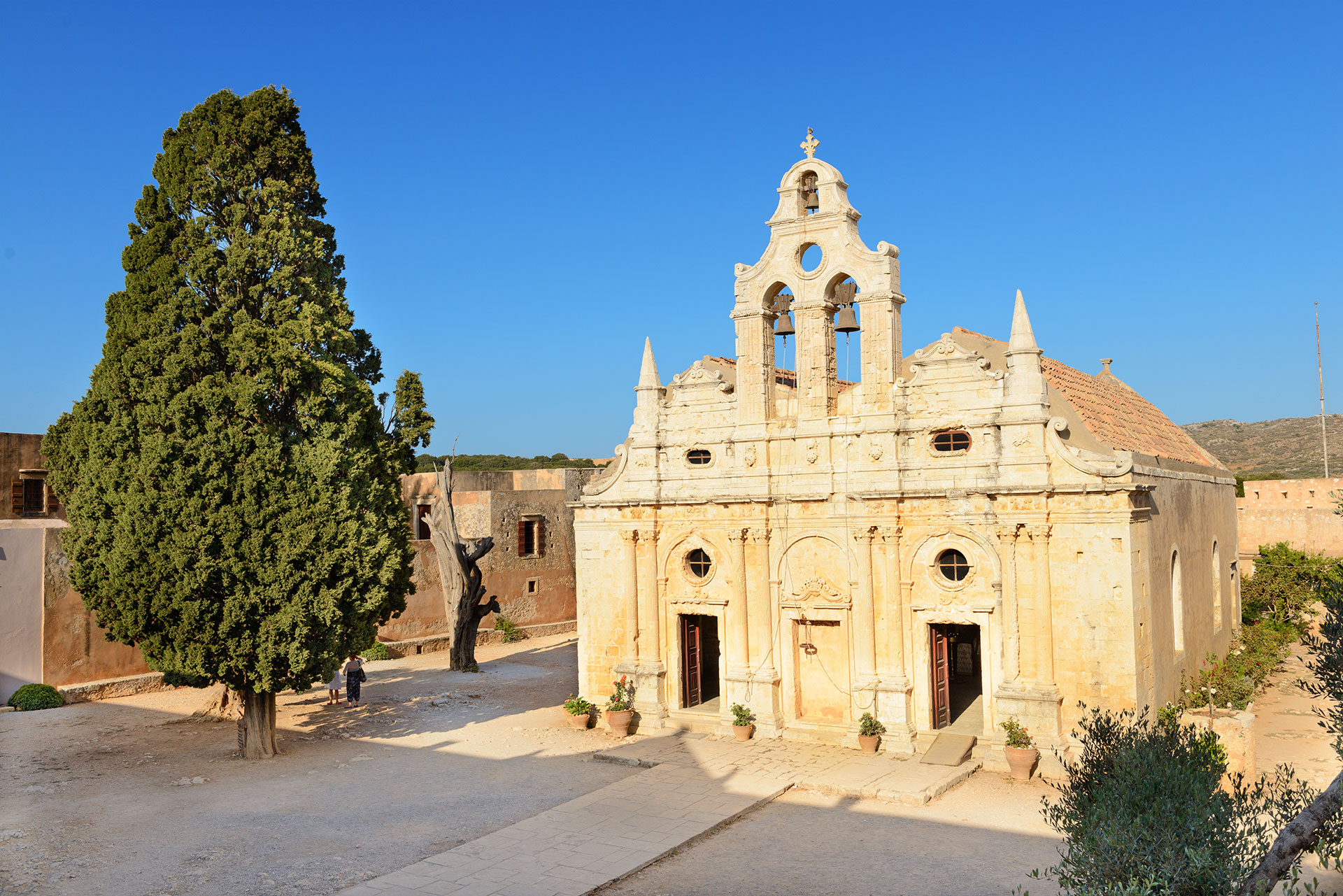 Cretan Guides Arkadi